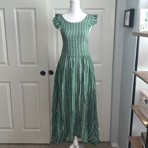 FREE PEOPLE SUMMER DRESS GREEN AND WHITE SIZE SMALL GENTLY USED